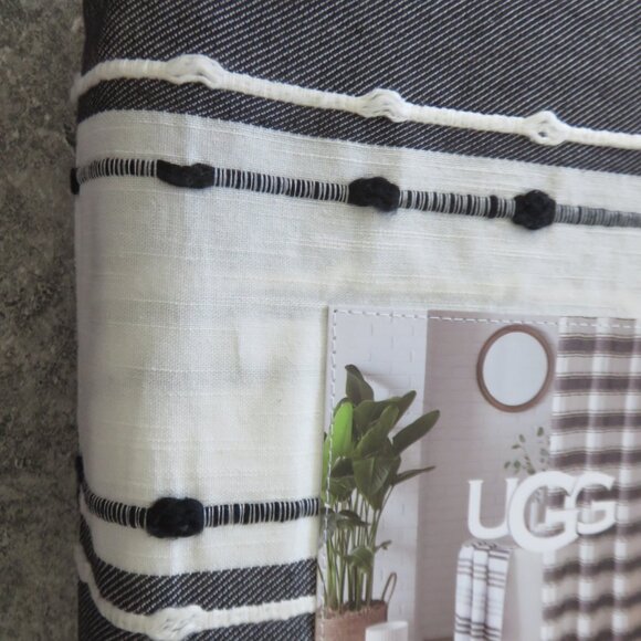 UGG shower curtain Sterling 72" x 72" - Picture 3 of 6